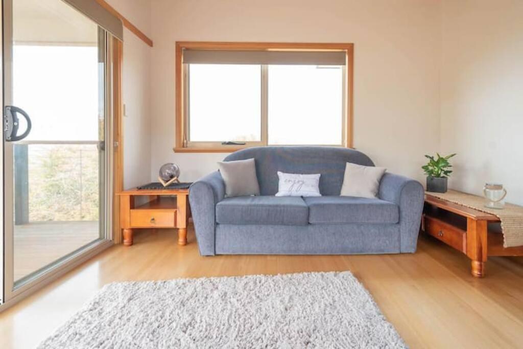 Private 2 Bedroom Cabin Retreat Legana 외부 사진
